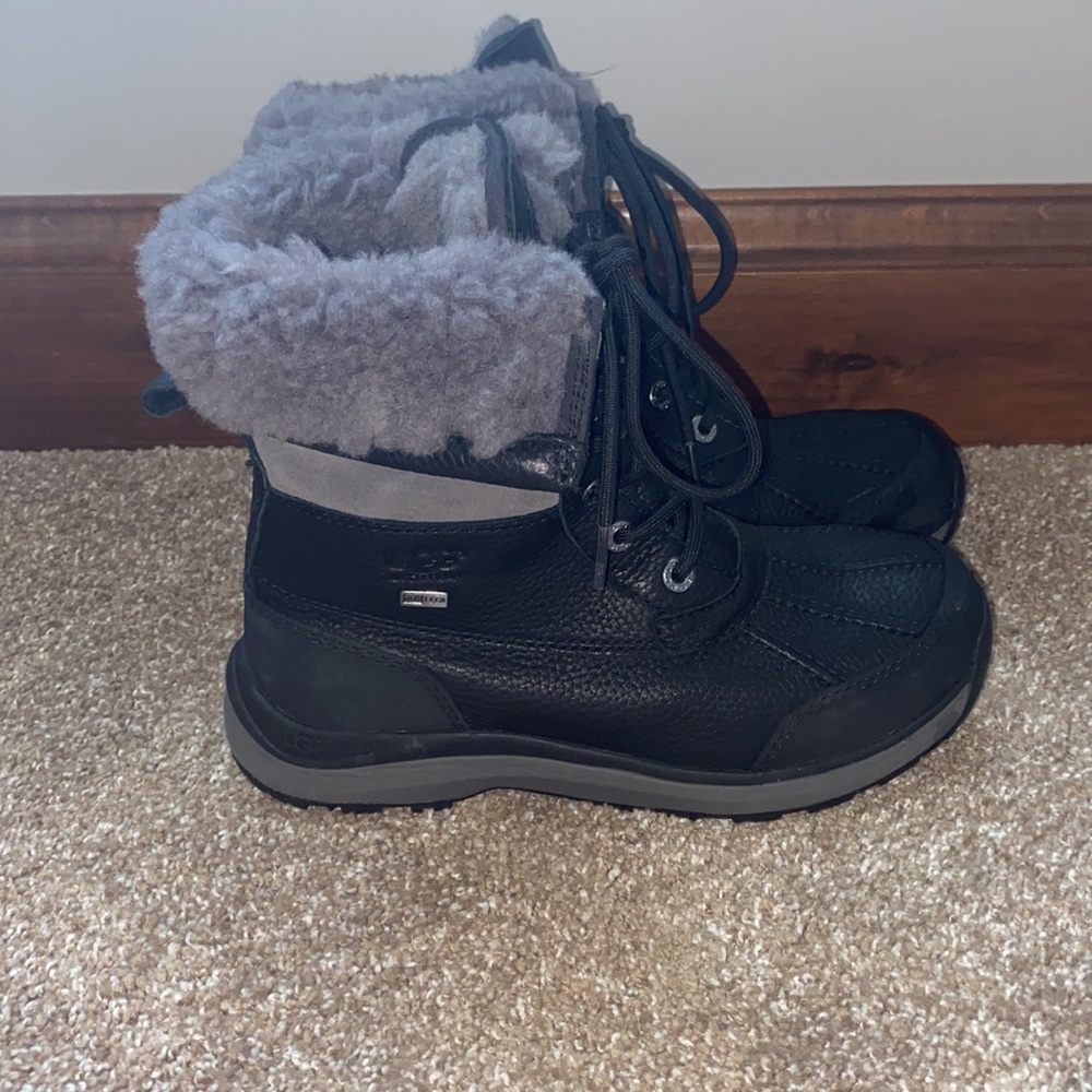 Ugg Adironack Boot - Picture 3 of 5